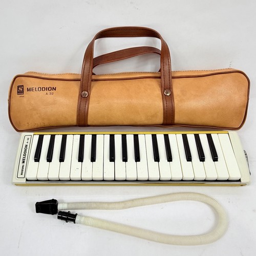 Suzuki Melodion A-32 Musical Instrument Case Piano Keyboard Melodica Japan VTG