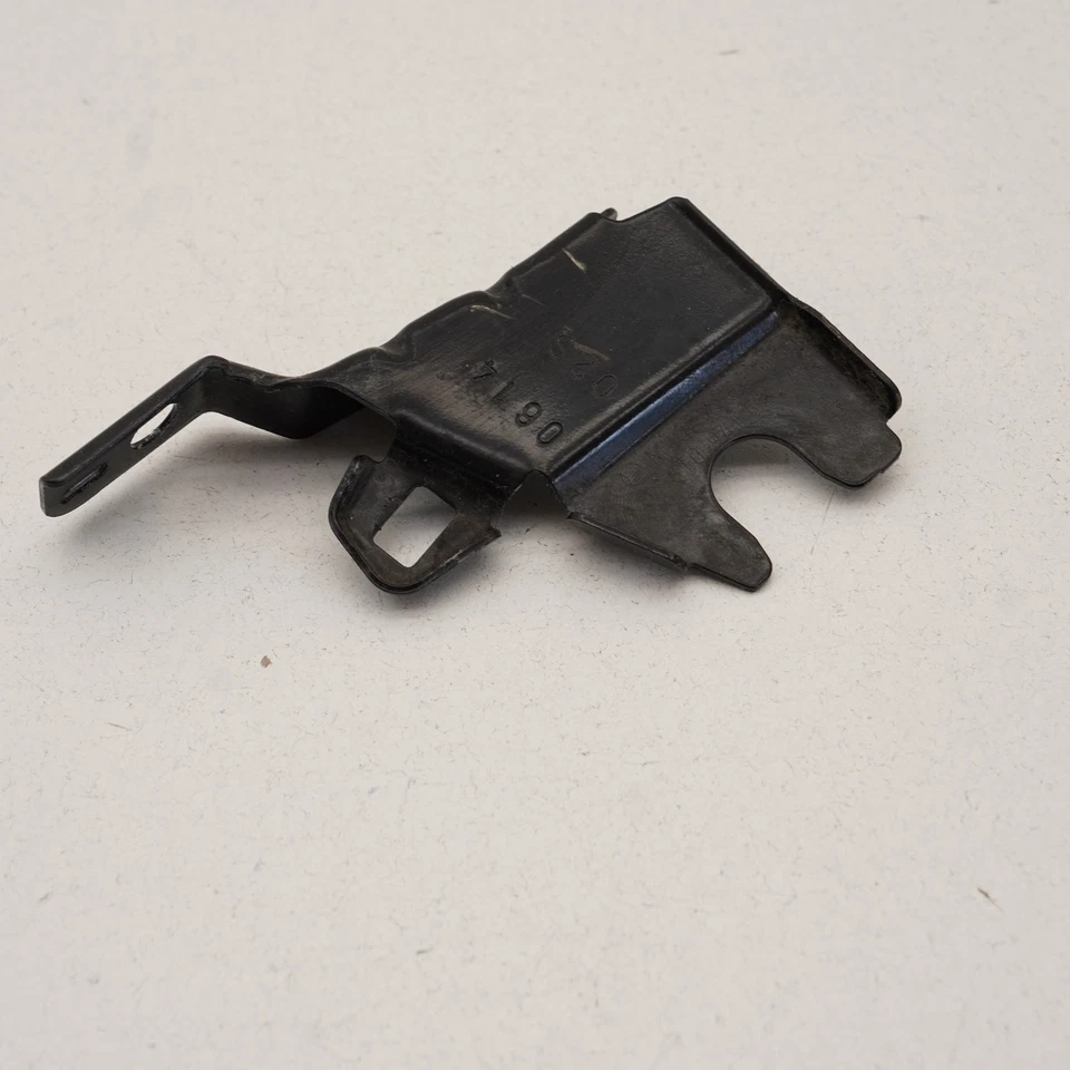 Soporte de placa de retención de faros izquierdo AUDI A4 2013-2016 OEM #8T0941355A Foto 2 de 4