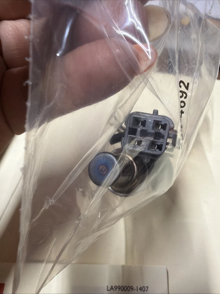 Denso 234-4692 - Sensor de oxígeno 4 cables, ajuste directo para Hyundai Elantra Accent 95- Foto 3 de 4