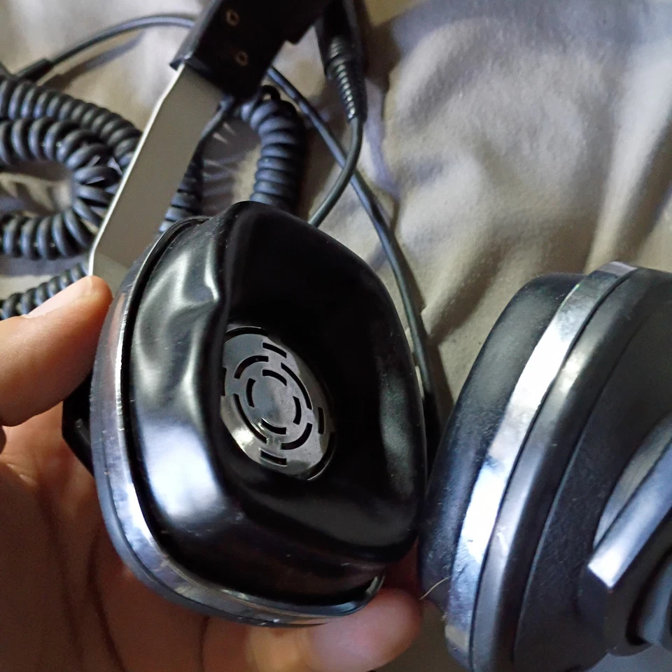 KOSS K/40LC PLUS Digital Ready Headphones  tested vintage - Image 3 of 4