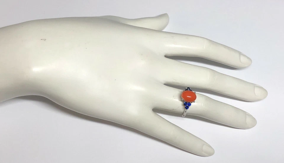 Anillo de plata esterlina genuino de coral rosa y zafiros azules creados en laboratorio para dama Foto 3 de 4