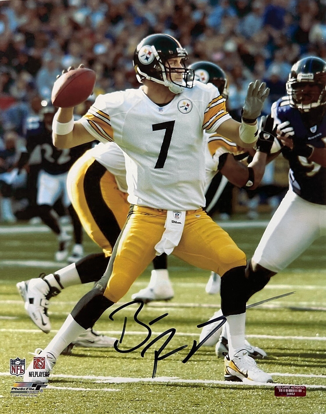Ben Roethlisberger Autographed Signed Pittsburgh Steelers Pittsburg Steelers 8X10 Photo RCA COA 