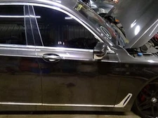 Used Front Right Door Assembly Front fits: 2016 Bmw Bmw 750i automatic soft clos