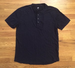 henley shirt gap