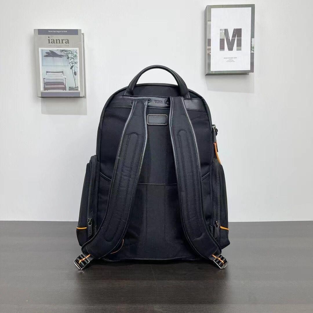 TUMI I MCLAREN「パドック」バックパック