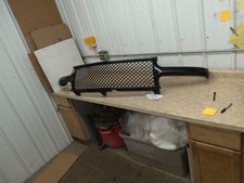 Grille Excluding Ltz Body Colored Fits 01-06 Suburban 1500 311757 Grille Excluding Ltz Body Colored Fits 01-06 Suburban 1500 311757
