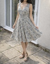 Kew Floral Summer Dress Size 10 Cream Navy Fully Lined Midi