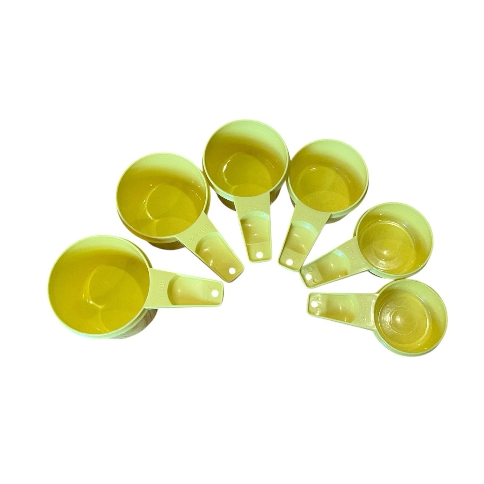 Vintage Tupperware Measuring Cups Set of 6 Harvest Yellow Complete