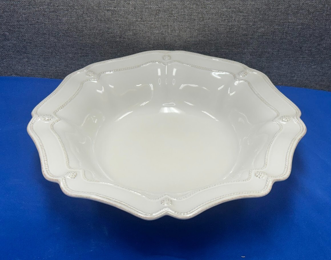 Juliska Scalloped Serving Bowl Berry & Thread 16&rdquo; Extra Large White Wash