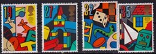 Royaume Uni 4 timbres neufs PIM2292/15: jouets et jeux d'enfant