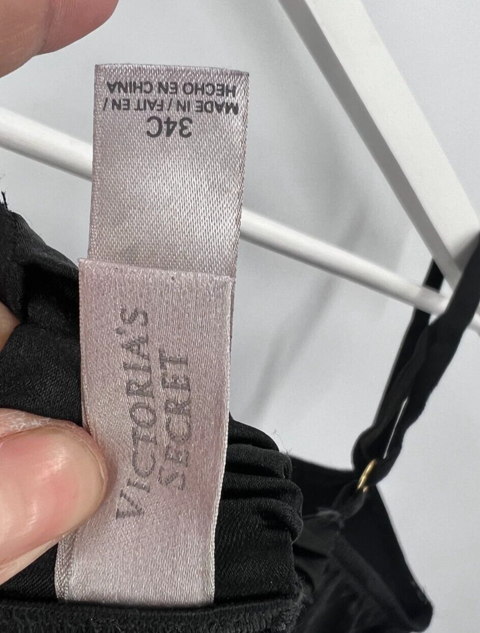 UNDERCOVER Victoria's Secret Mini Abito Slip in Pizzo Nero con Reggiseno Integrato 34C