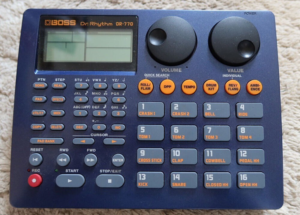 その他 BOSS DR-770 dr_770_main.jpg