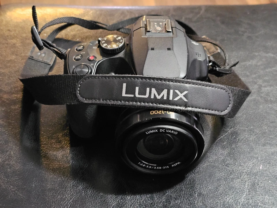 Panasonic LUMIX FZ80 18.1 MP Point and Shoot Digital Camera - Black - Image 2 of 2