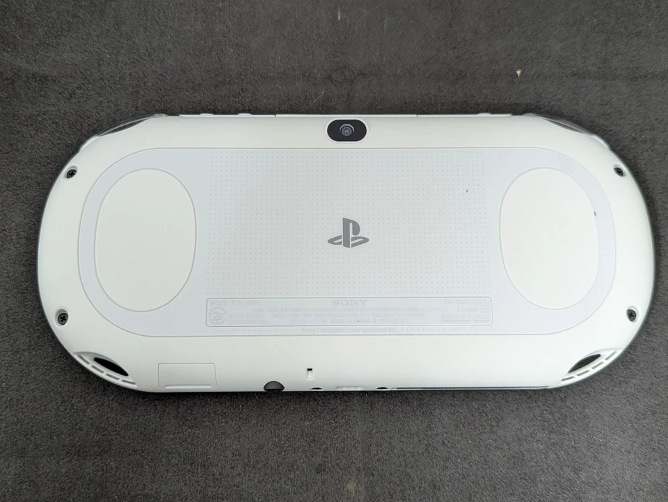 B848 Sony PS Vita PCH-2000 console White Handheld system w/memory adapter - Image 4 of 4