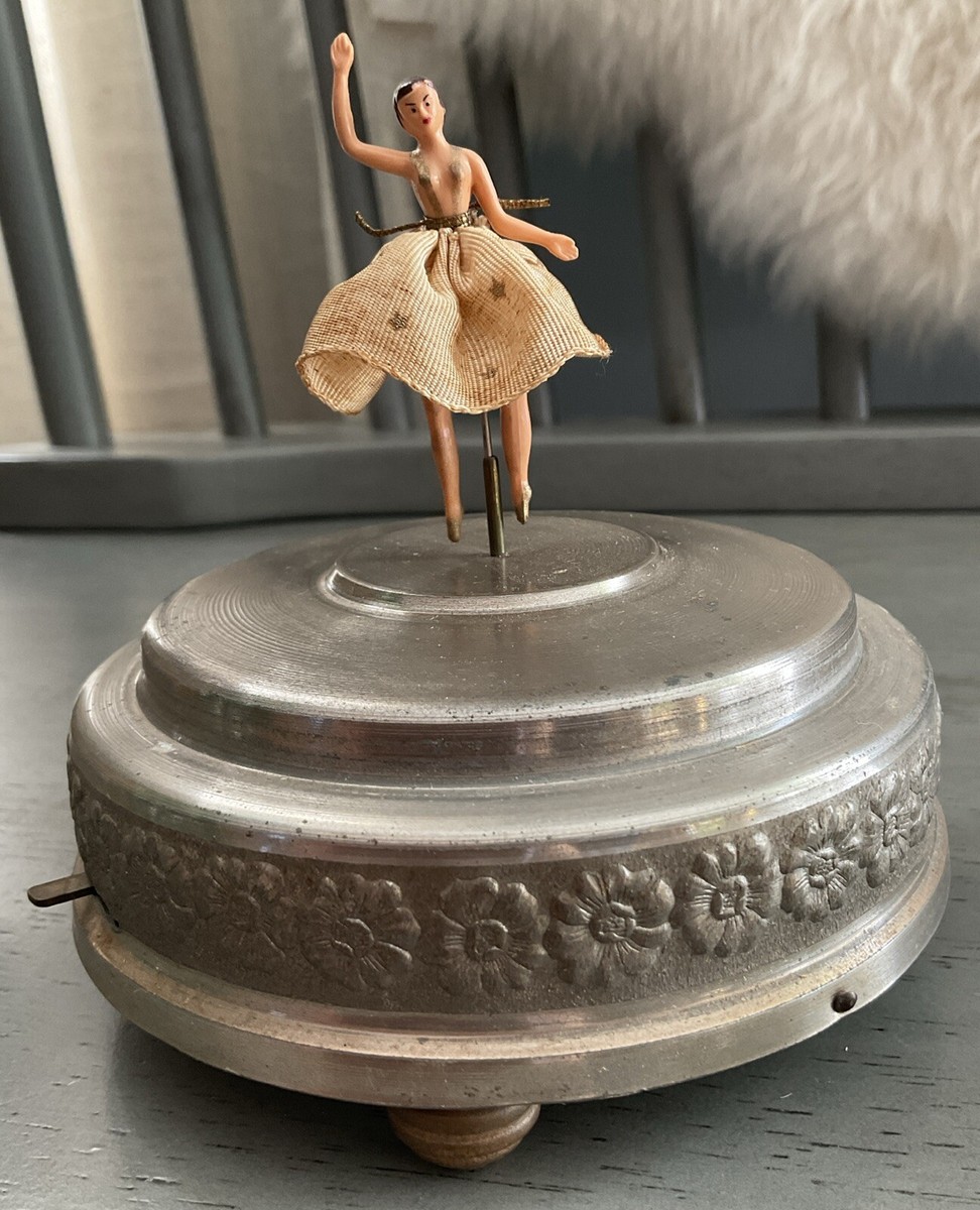 【中古】 Classical Collections： Ballet ClassicalCollections：Ballet San Francisco Music Box Company Swan Lake Ballet Figurine