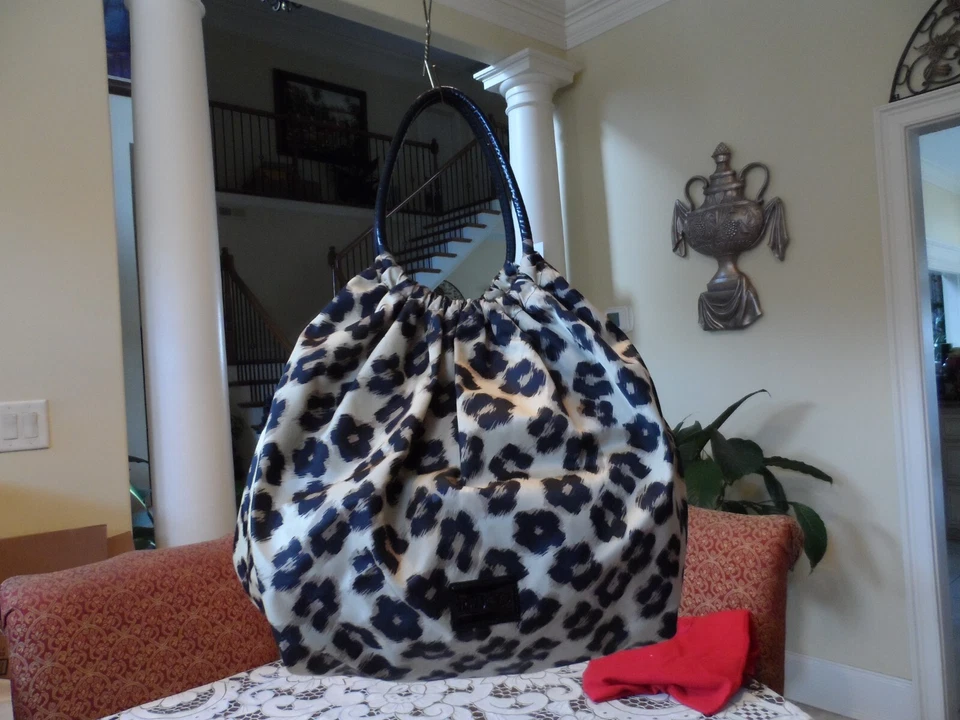 红色 Valentino 豹纹米色/黑色托特包带皮革装饰 — 第 2/4 张图片