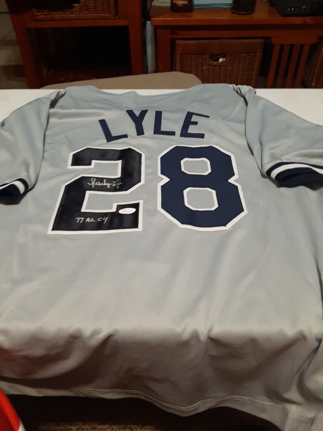 Picture 2 of 4