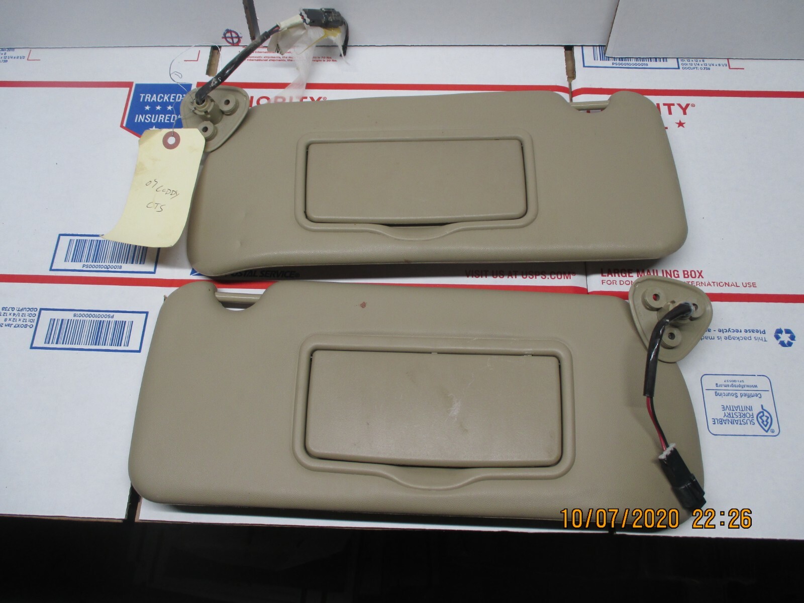0306 Cadillac CTS Sun Visor Garage Door Opener TAN Homelink eBay