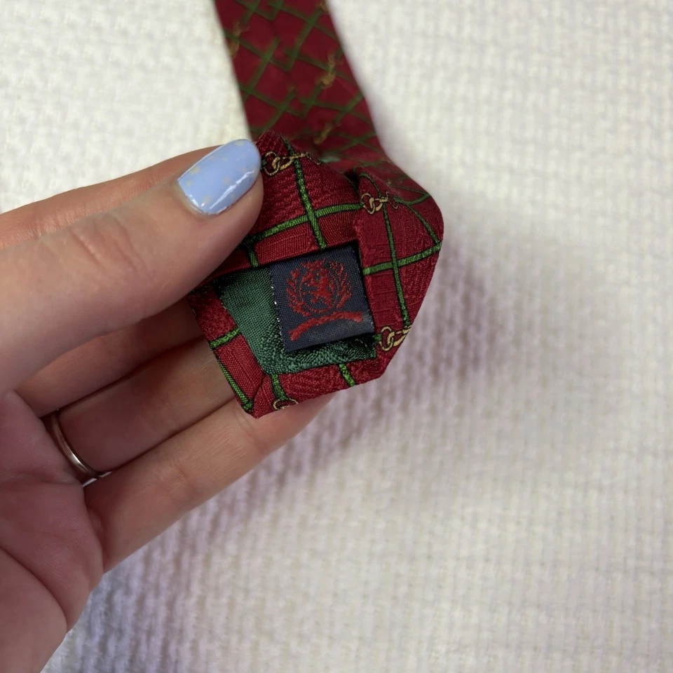 Vtg Tommy Hilfiger Necktie Yellow Lab Dog Leash Red Navy 100% Silk USA Heritage - Image 4 of 4