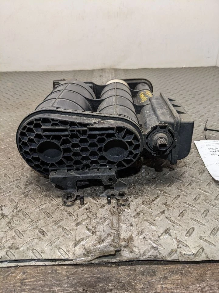 2013-2017 Honda Accord Charcoal Fuel Vapor Canister OEM 17011-T2A-A01 1176727 - Image 2 of 4