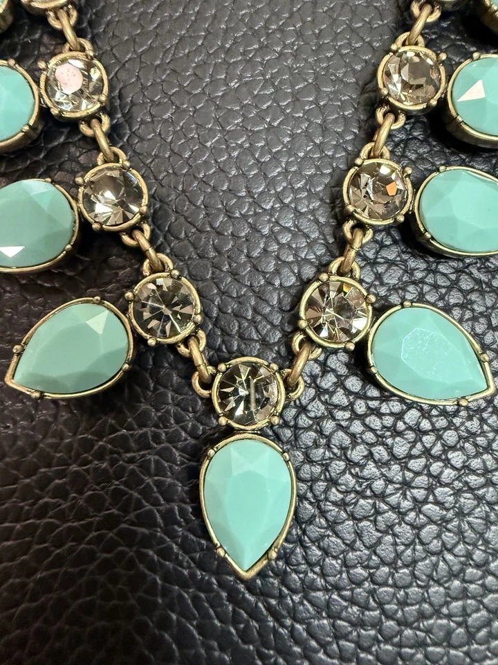 J. Cuello redondo llamativo - Piedras lágrima azul espuma de mar y pedrería ovalada ahumada Foto 3 de 4