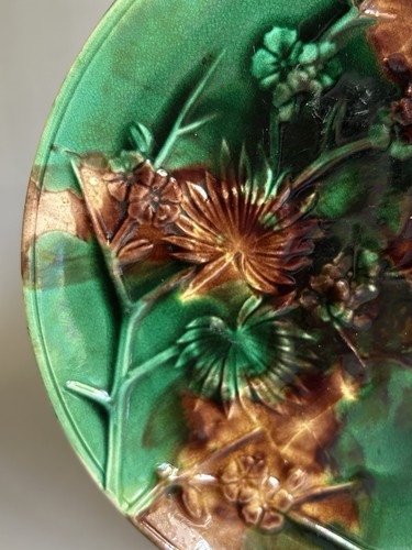 Antiker Wedgwood Majolika Teller 1882 grün braun Blumen Schmetterling 9 Zoll - Bild 6 von 14