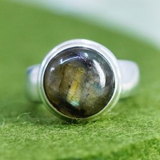 Size 7.75, vintage Sterling silver handmade ring, 925 band with labradorite