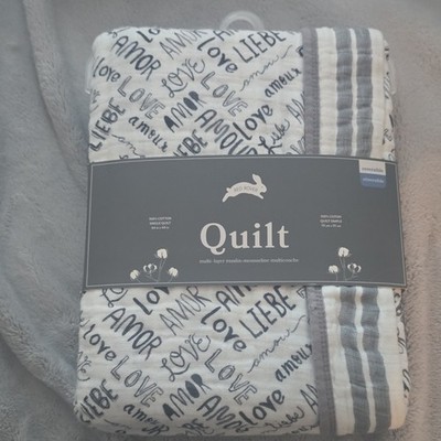 Red Rover Reversible Cotton Muslin Quilt | 44x44 | Love Language