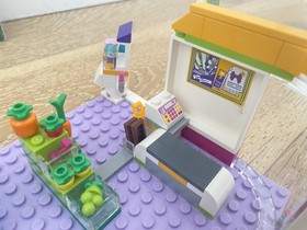 LEGO FRIENDS 41118 Heartlake Supermarket - Retired Complete w/ Manual