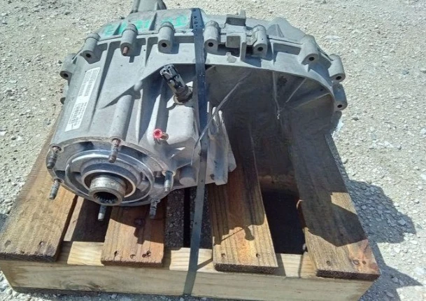 2004 2005 Dodge Ram 1500 Transfer Case Assembly Manual Shift Model 241  OEM - Image 3 of 4