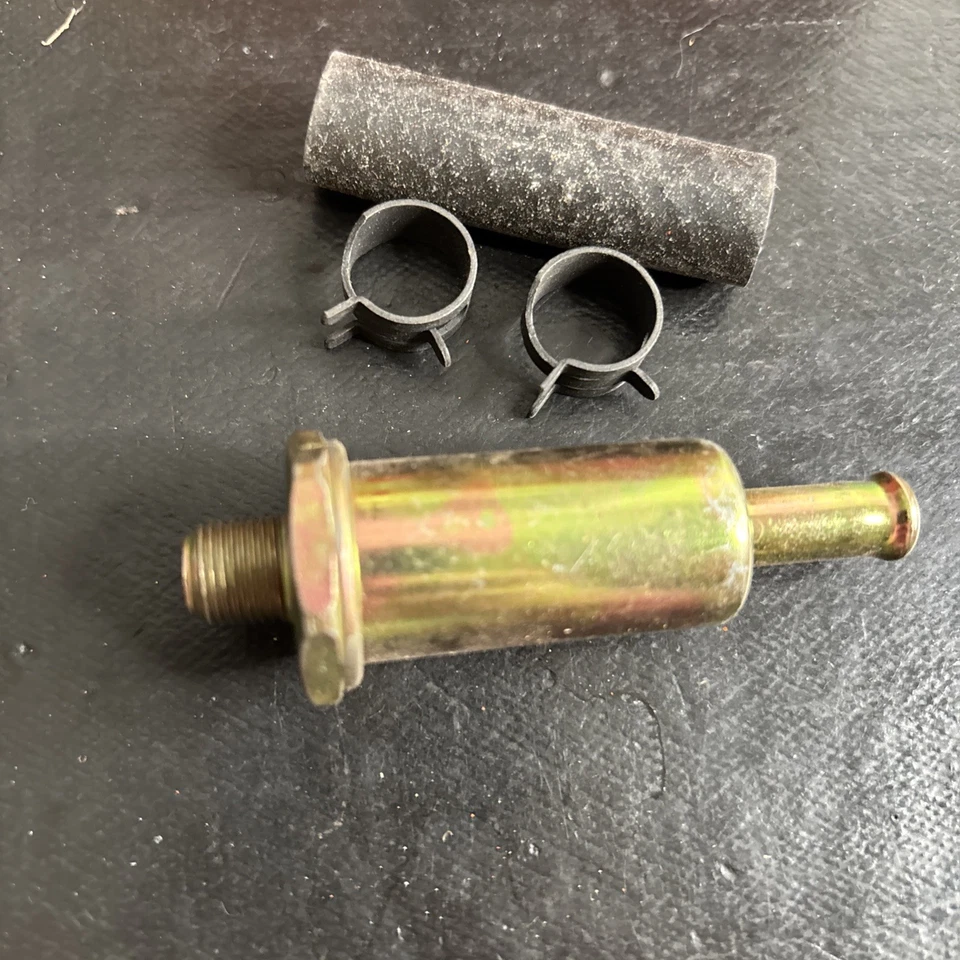 LOTE DE 4 FILTROS DE COMBUSTIBLE FORD MUSTANG-LINCOLN-MERCURY 200-289-351-390 NOS Foto 2 de 4