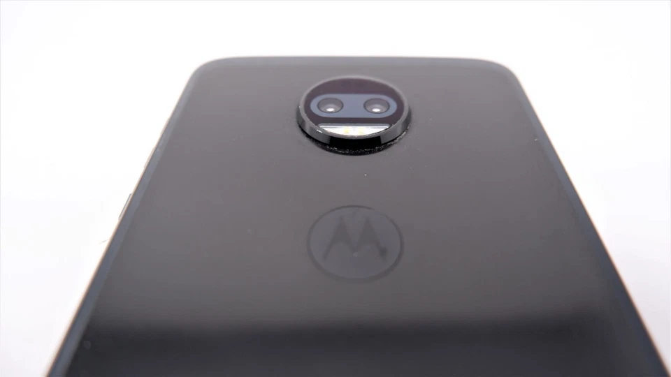 TELÉFONO MOTOROLA MOTO Z2 FORCE AT&T-DESBLOQUEADO NEGRO 4GB/64GB LTE 5.5" 12MP - ¡BONITO! Foto 4 de 4