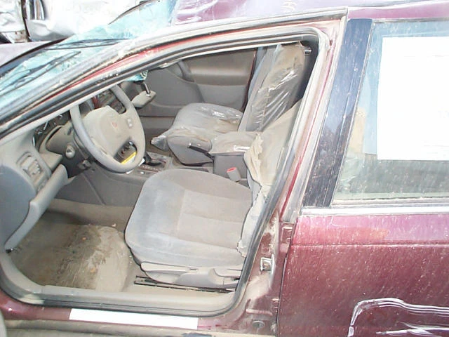 Bomba de dirección asistida Saturn serie L 2002 sedán Foto 4 de 4