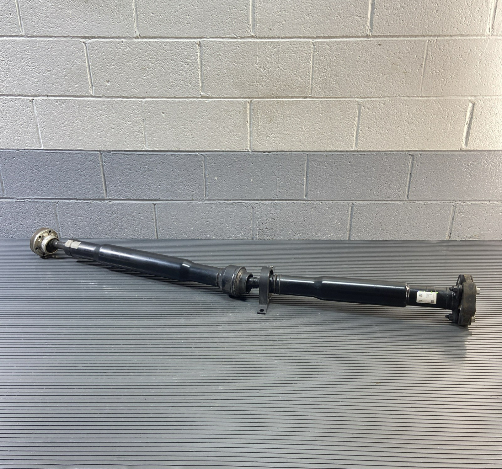 2017-2024 Maserati Levante 3.0L AWD Rear Drive Shaft Propeller 34K Miles OEM