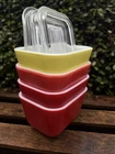 VTG PYREX Refrigerator Dish 501 Primary Red W/ Lids Yellow 1.5 Cup Mid Century 4