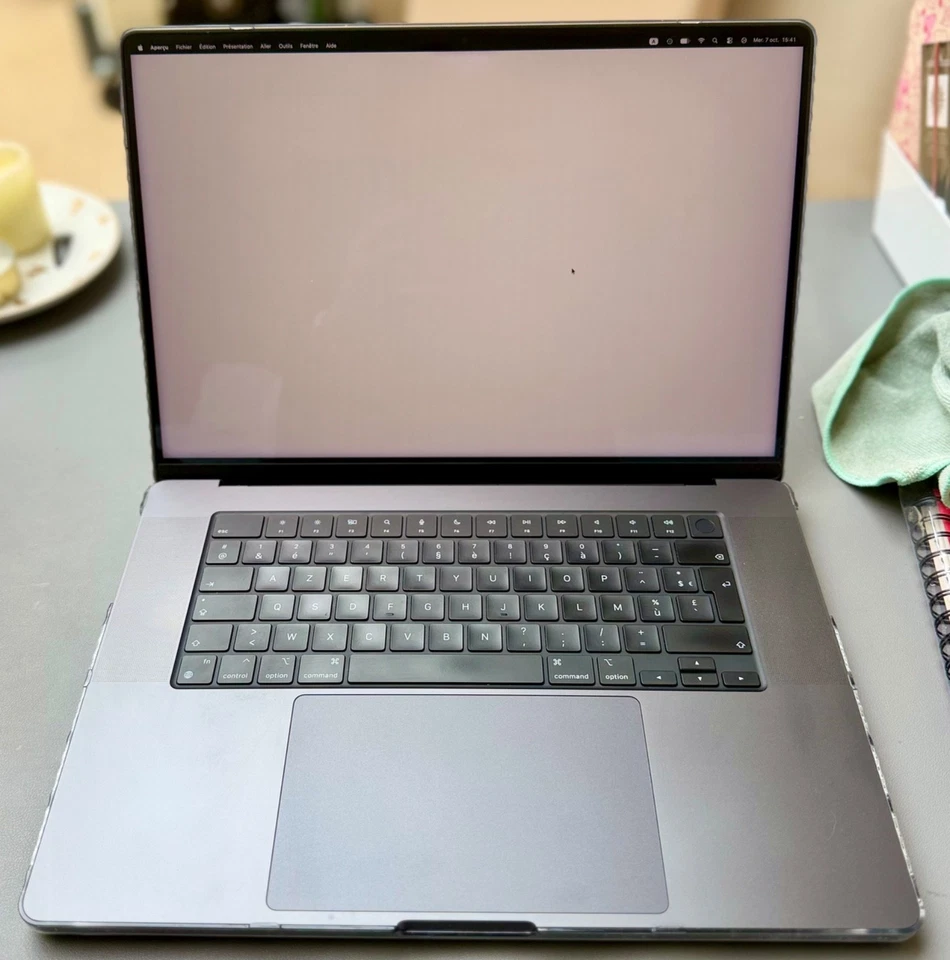 Apple MacBook Pro 16" M3 Pro · 18GB · 512GB, photo 1 sur 5