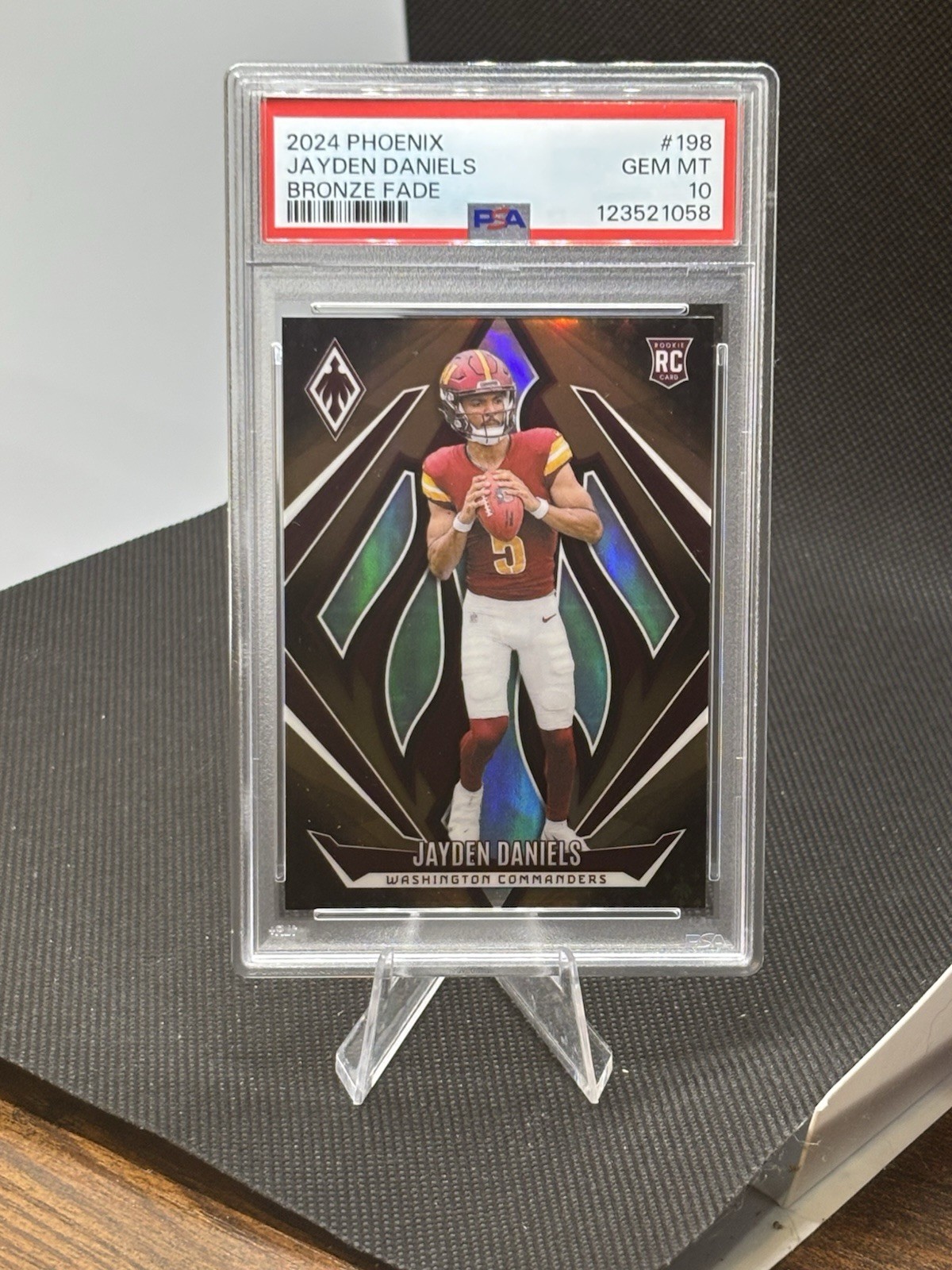 2024 PANINI PHOENIX BRONZE FADE #198 JAYDEN DANIELS ROOKIE RC /125 PSA 10