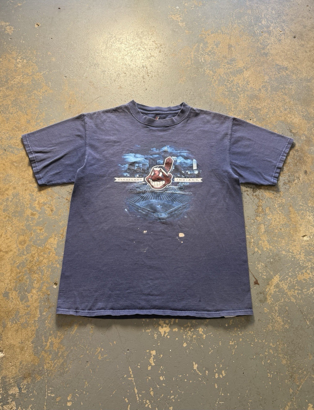 Vintage Majestic Cleveland Indians Guardians Chief Wahoo Y2K Distressed Shirt-L