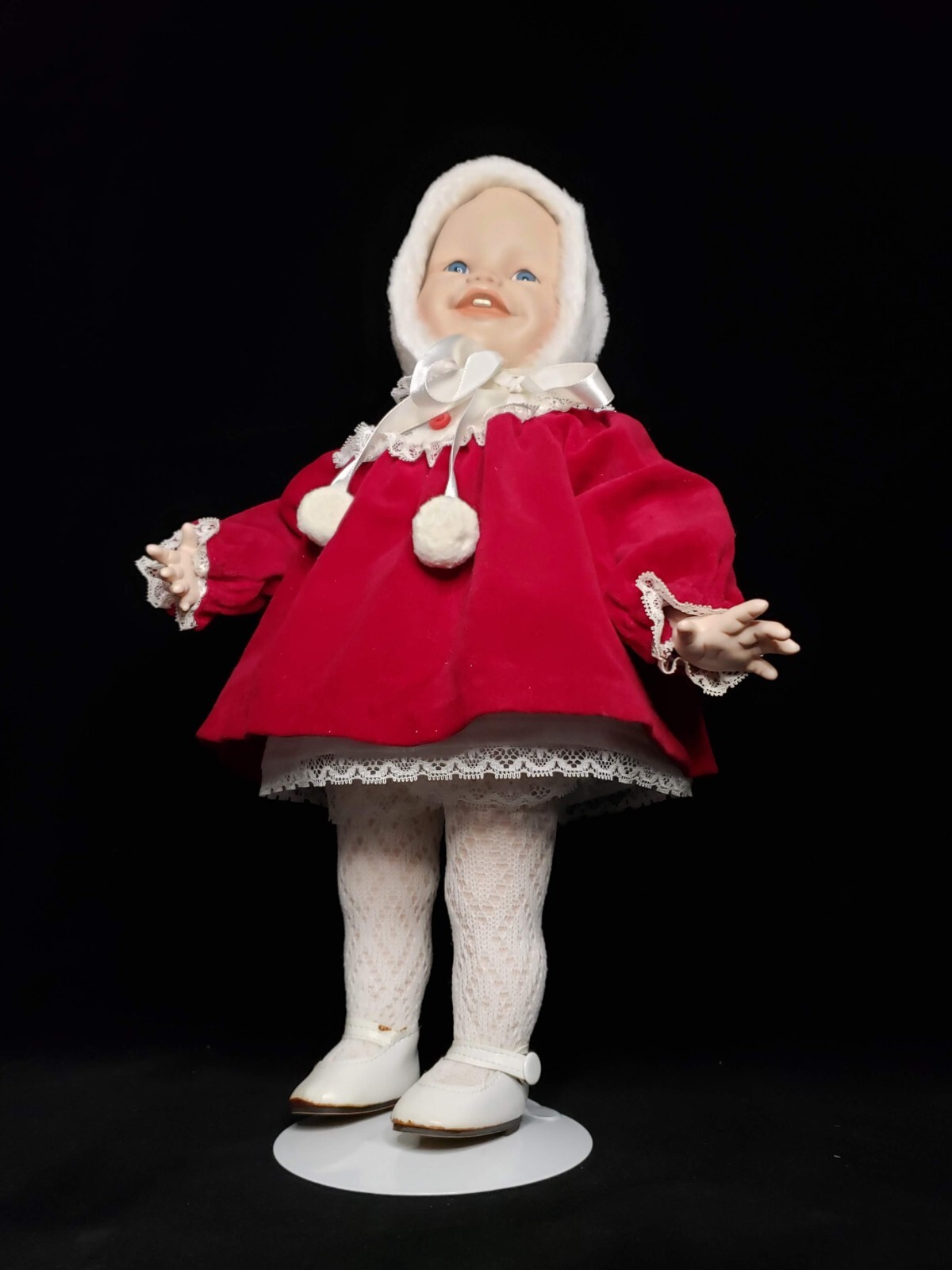 Vintage porcelain baby doll "Jennifer" by Yolanda Bello (AshtonDrake