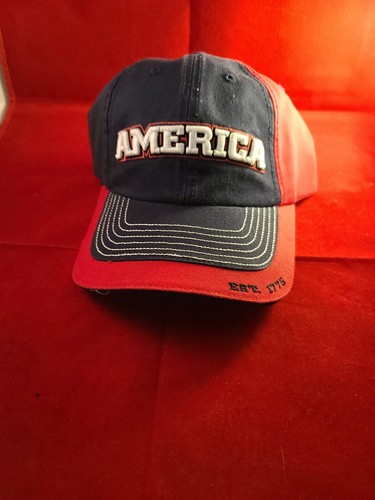 Amerika Wortmarke Hut rot weiß und blau Klettverschluss verstellbar Hut Neu mit Etikett/NOS - Bild 1 von 5