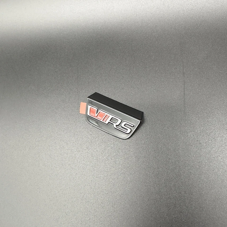 Skoda VRS Emblem Octavia Fabia Kodiaq Logo in Rot V RS Badge OEM - Bild 2 von 3