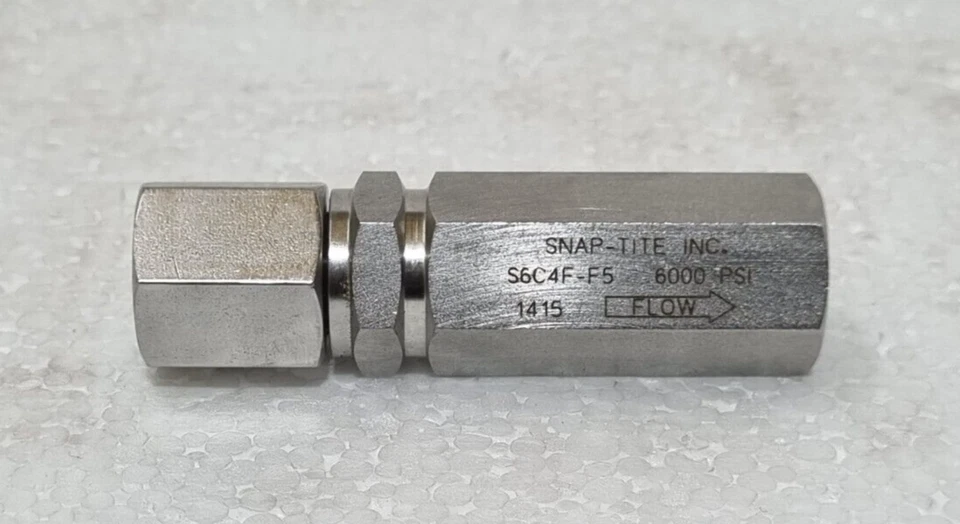 LOT OF 5 SNAPTITE S6C4F-F5 , 1/4" FNPT CHECK VALVE , 6000 PSI - Image 2 of 4