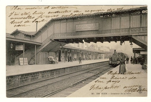 Carte Postale Ancienne Vittel (88) – Intérieur De L'embouteillage, édition DD, N°104