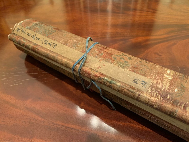 Rare and Important Chinese Qing Dynasty Long Scroll Painting on Silk, Signed #1.