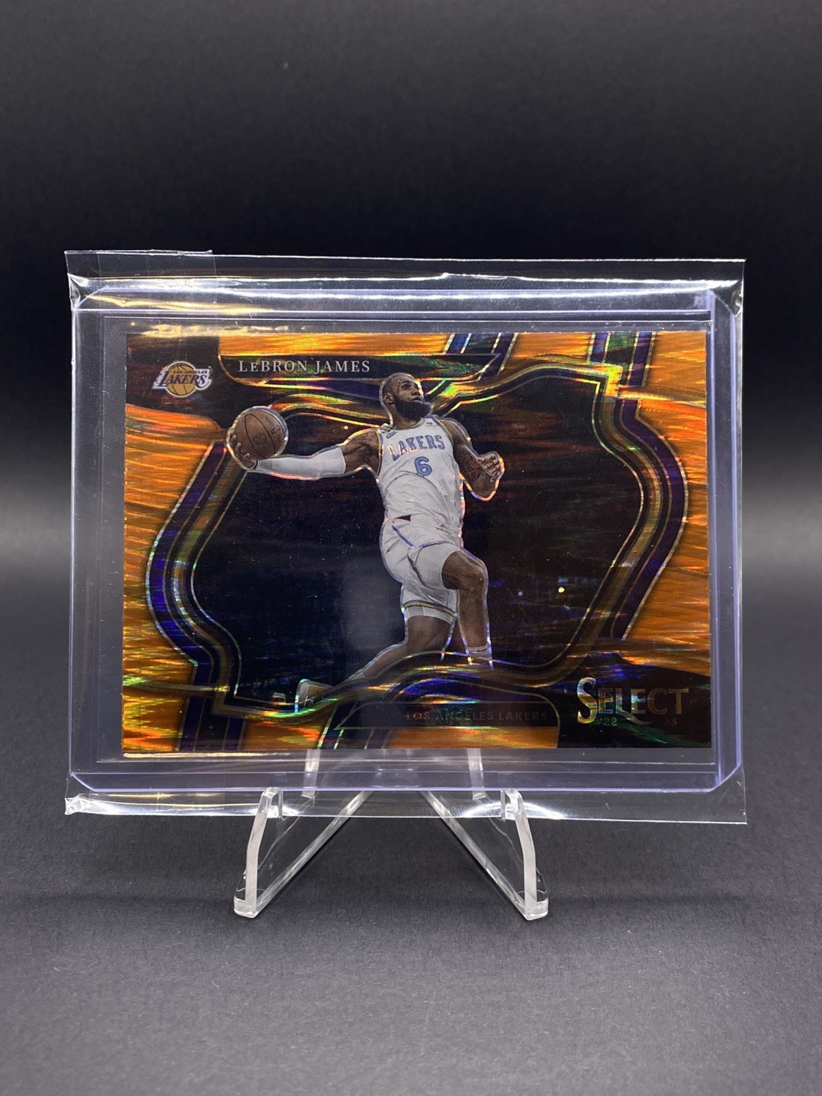 2022-23 Panini Select - Courtside LeBron James #226 Orange Flash Prizm