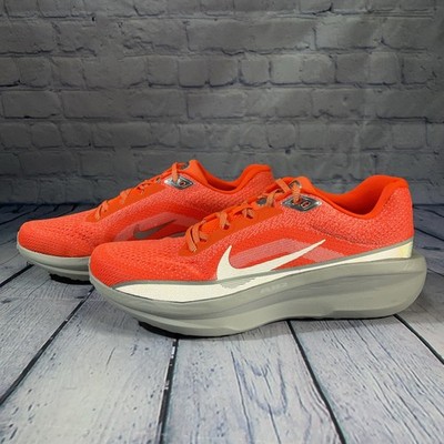 Nike Air Winflo 11 Premium Running Shoes Hyper Crimson HQ2940-800 Men s Sz 10