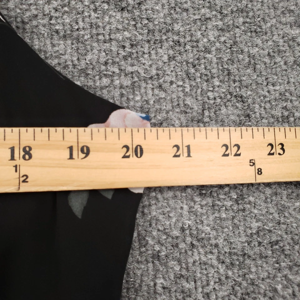 Vestido Torrid Para Mujer 1 EE. UU. 1X Plus Negro Floral Crochet Gasa Maxi Floral Cuello en V Foto 3 de 4