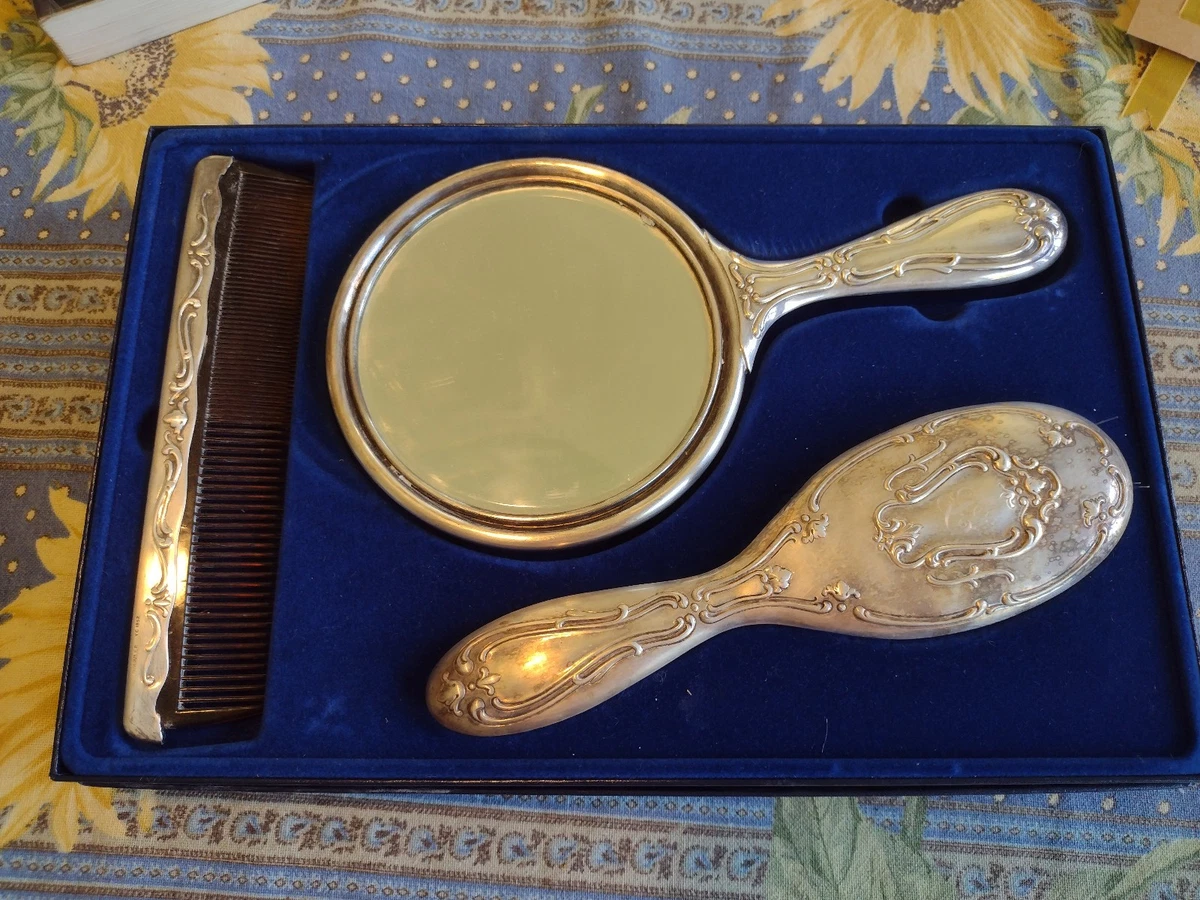 Brush And Mirror Set In Antique Us Sterling Silver Brushes 