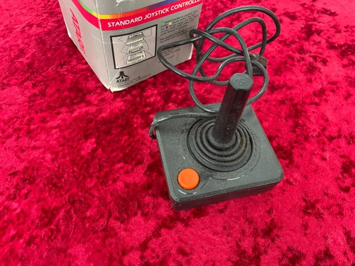 2600 Joystick Official Atari VCS (Atari 2600) Needs a bit of a clean - Picture 2 of 6