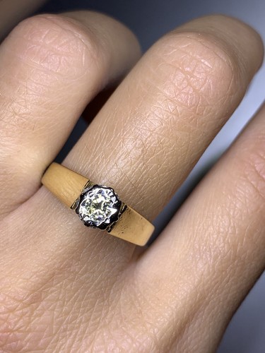 0.35ct Diamond chunky solitaire engagement ring 18ct yellow gold 3.7g - Picture 2 of 7
